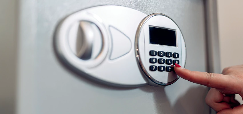 Jewelry Safe Cracking in Rio del Mar, California